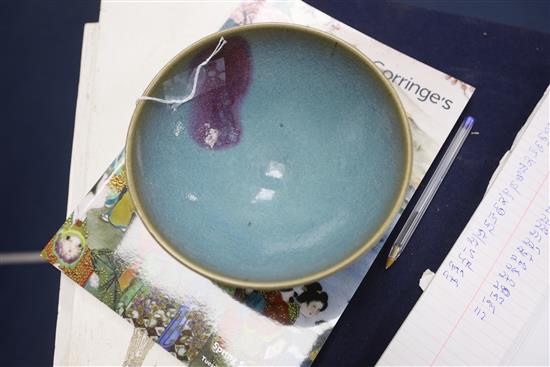 A Chinese Jun ware purple-splashed bowl, Song-Ming dynasty, Diam.17.5cm